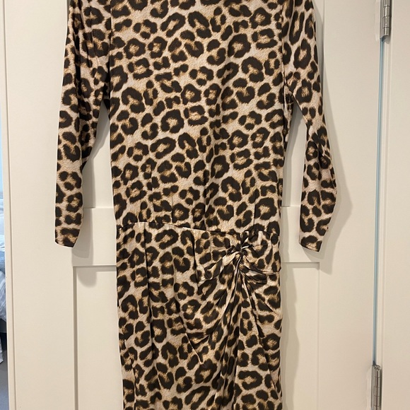 Velvet by Graham and Spencer leopard print dress - Picture 6 of 7